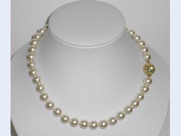 Perlenkette weiß mit goldfarbigem Magnetverschluß 43 cm