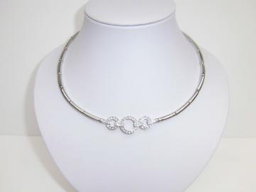 Halskette Collier mit Kristall besetzten Schmuckelementen