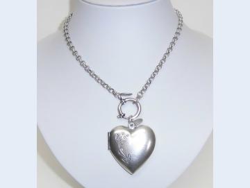 Halskette mit Medaillon Herz Altsilber 80 cm lang