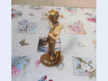 Kerzenständer Frauen Figur goldfarbig 21 cm hoch